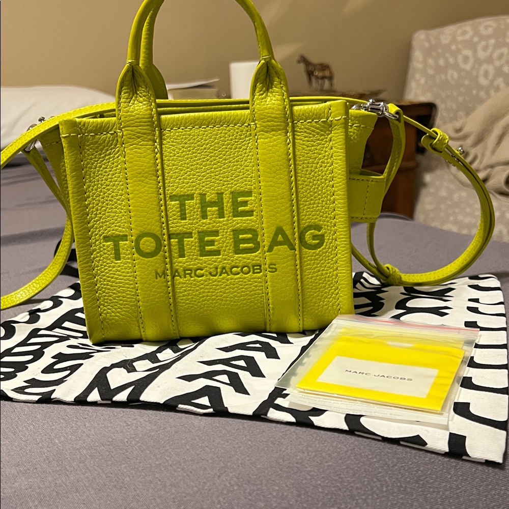 Marc Jacobs citronelle crossbody the tote bag